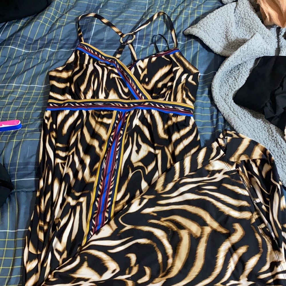Long maxi dress with tortoise pattern